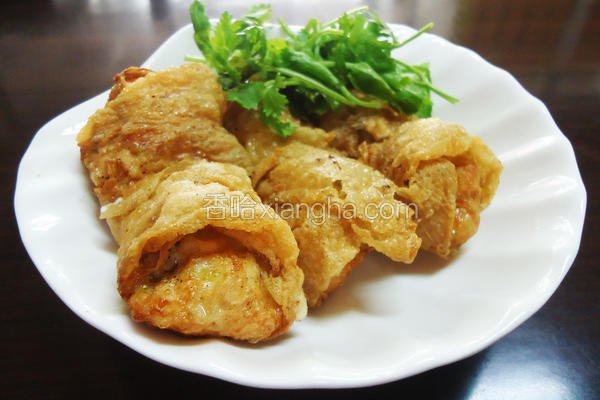 香蕉鸡茸腐皮卷