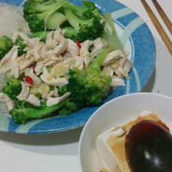 凉拌鸡丝花椰菜的做法[图]