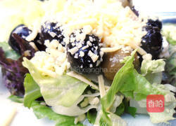 菲达起司橄榄沙拉的做法图解2