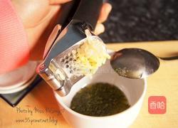 香蕉花生酱奶昔的做法图解2