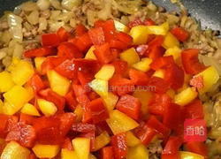 甜椒辣炒酸菜的做法图解7