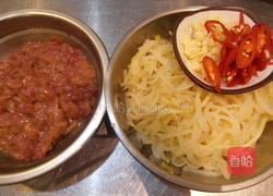 榨菜肉丝板条的做法图解3