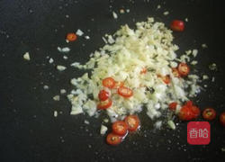 西芹炒海鲜的做法图解3