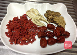 狗尾草排骨汤的做法图解3