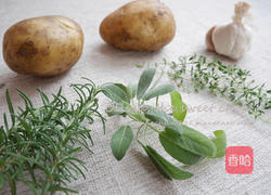 香草马铃薯的做法图解1