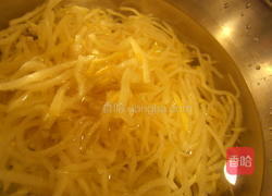 榨菜肉丝板条的做法图解2