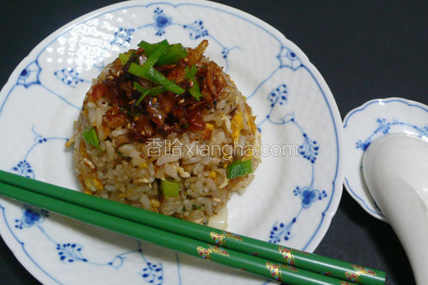 樱花虾蛋炒饭