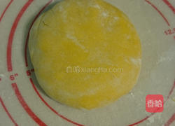 黄金玉米鸡肉水饺的做法图解2