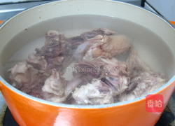 萝卜鸡汤的做法图解2