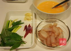 蟹肉炒蛋的做法图解1