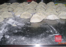 玉米起司锅贴的做法图解2