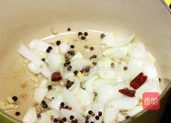 番茄蘑菇炖牛腩的做法图解4