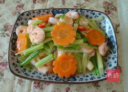 芹菜炒虾仁的做法图解5