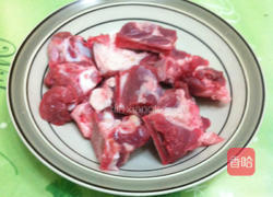 竹笋排骨汤的做法图解1