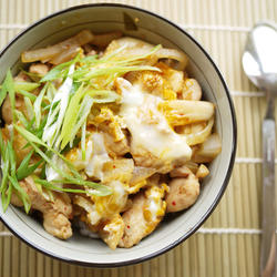泡菜蘑菇鸡肉丼的做法[图]