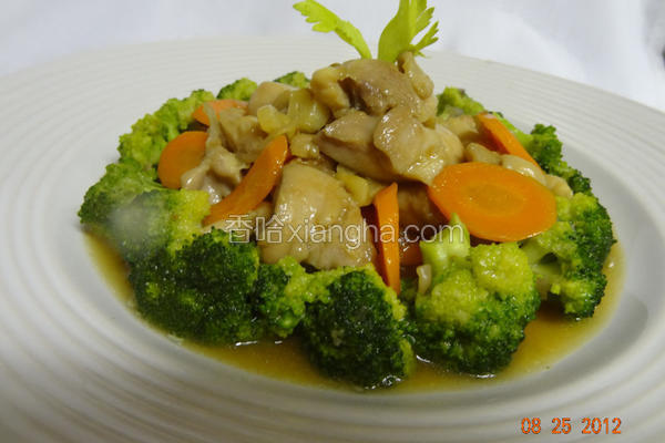 西兰花炒鸡腿肉