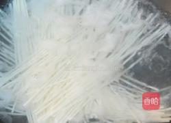 菊花普洱茶汤面的做法图解3