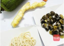 蛤蛎丝瓜乌龙面的做法图解1