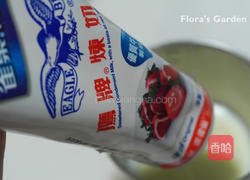 草莓炼乳果冻的做法图解2