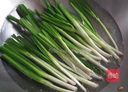 凉拌柴鱼韭菜的做法图解2