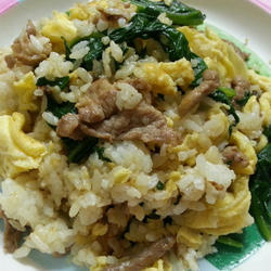 菠菜牛肉蛋炒饭的做法[图]