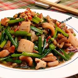 韮菜花炒鲜鱿的做法[图]