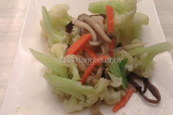 海鲜菇炒白花椰