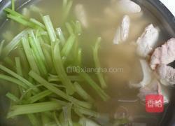 鸡胸肉芹菜米煳的做法图解4