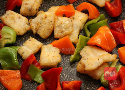 奶油鲂鱼的做法图解3