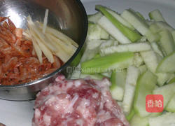 樱花虾肉末炒丝瓜的做法图解1