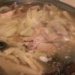 笋片炖鸡汤的做法[图]