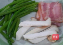 芦笋海苔培根卷的做法图解3