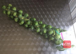 清蒸球芽甘蓝的做法图解1