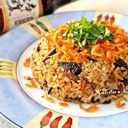 樱花虾香菇油饭的做法[图]