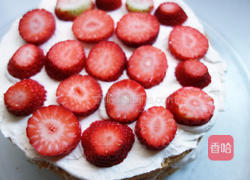 草莓鲜奶油蛋糕的做法图解10