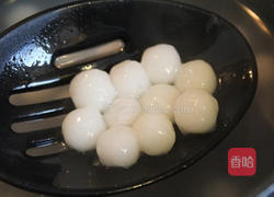 草莓鲜果汤圆的做法图解3
