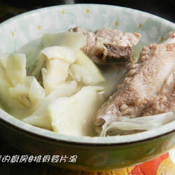 排骨笋干汤的做法[图]