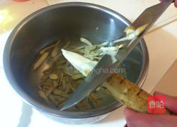 风炒牛蒡的做法图解1