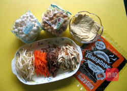 菇菇三丝海苔卷的做法图解1