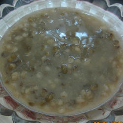 绿豆薏仁汤的做法[图]