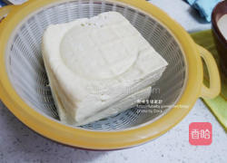 豆腐汉堡排的做法图解1