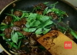 洋葱炒香肠的做法图解13