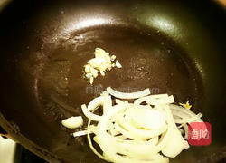 家常炒泡面的做法图解3