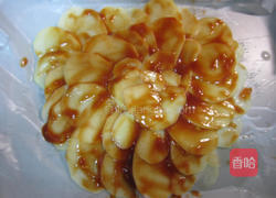 鲔鱼马铃薯披萨的做法图解3