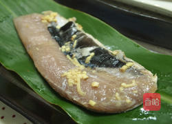 烤月桃虱目鱼肚的做法图解2
