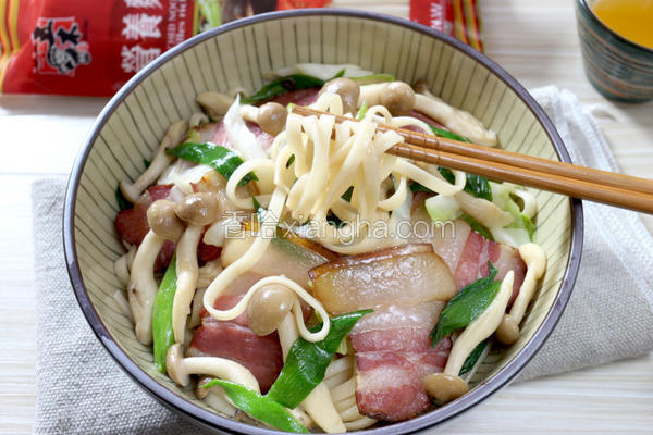 开运吉祥腊肉炒面