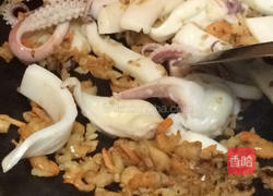 蒜酥墨鱼四季豆的做法图解5