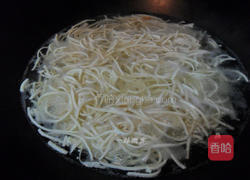 美极鲜鱼露的做法图解3