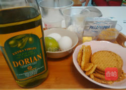 柠檬起司蛋糕的做法图解1