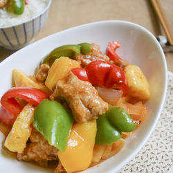 凤梨咕咾肉的做法[图]